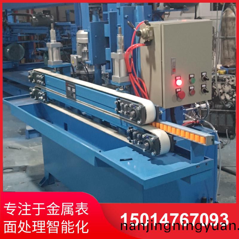自(zi)動(dong)側麵砂光(guang)機(ji)供(gong)應